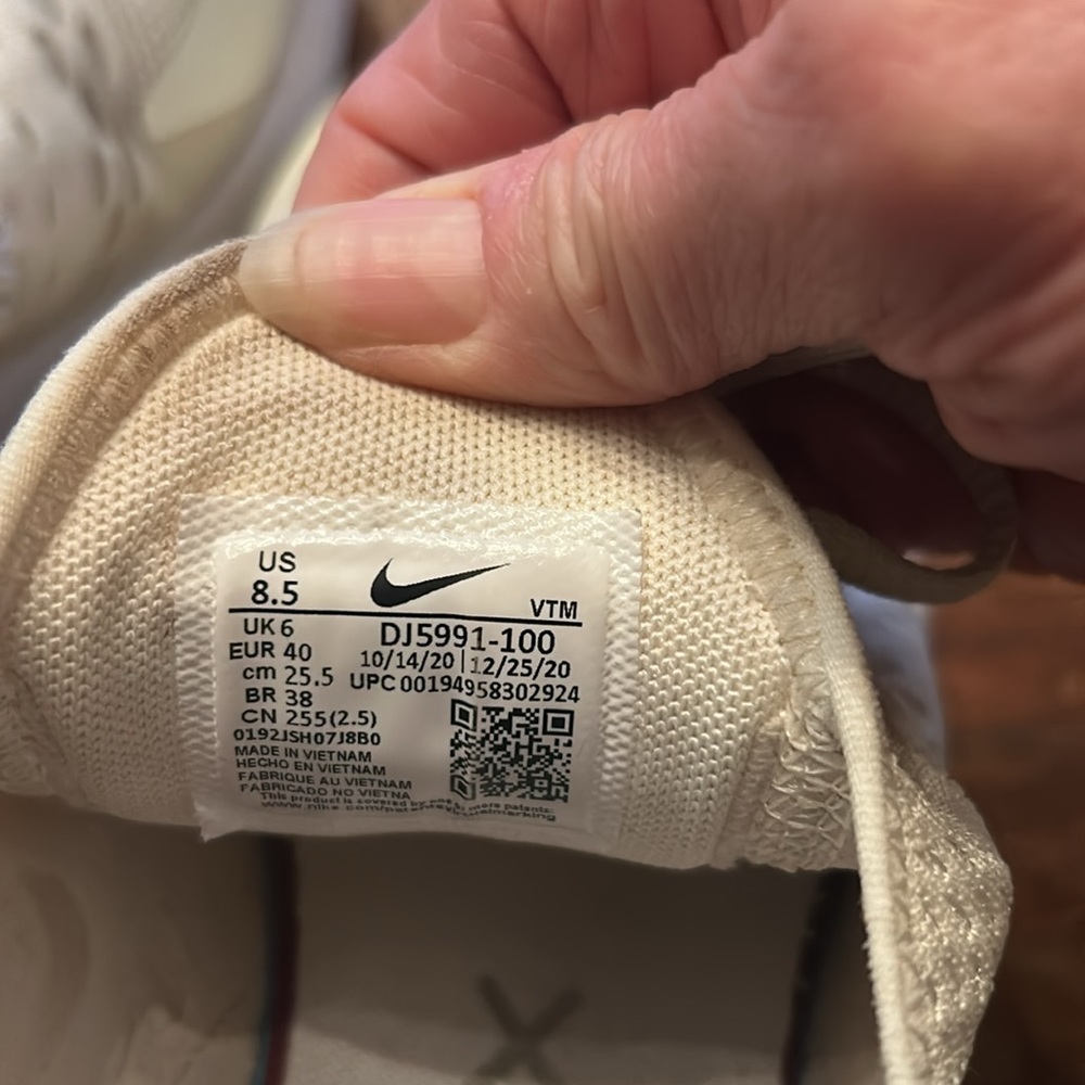 Nike air max 270 women's 8.5 chalk cream - Picture 3 of 7